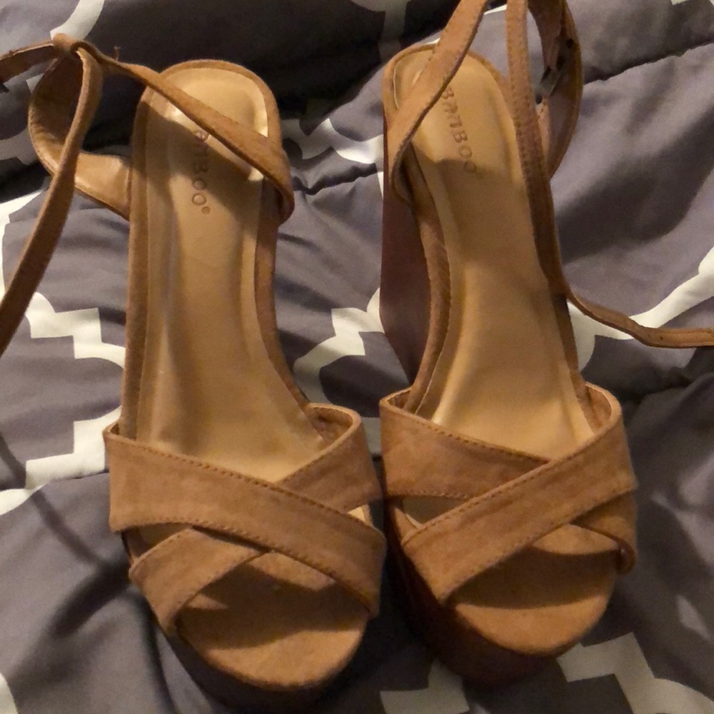Wedge heels